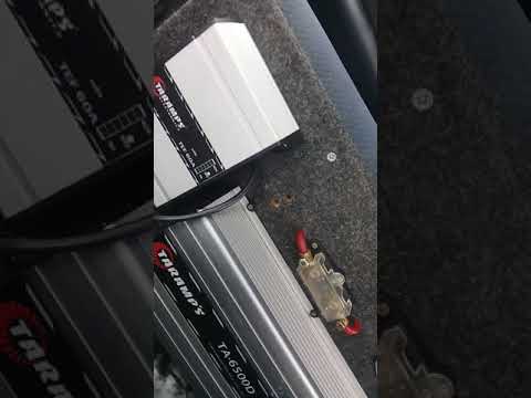 Ultravox 3k mais taramps ta 6.5 2 omhs