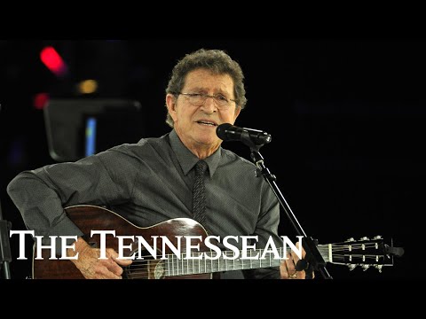 Story Behind the Song: 'In the Ghetto' by Elvis Presley