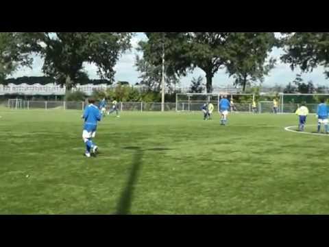 1 9 2012  Blauw Geel D2   Bruheze D1