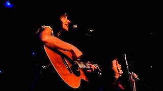 G Chord Song - Lucy Wainwright Roche and Suzzy Roche