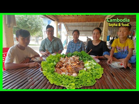 Braised Pork Organ​ Recipe In Village! Fresh Vegetable In Village! Food Around Cambodia.
