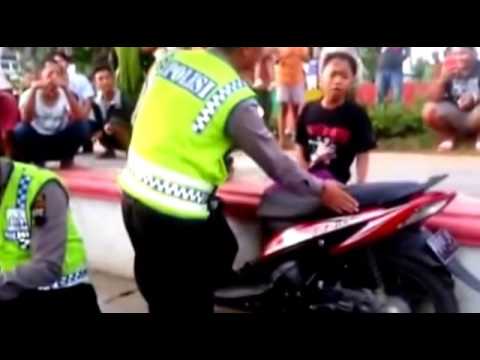 BIKIN Ngakak !!!! Masak Polisi Kalah Debat dengan Anak SD