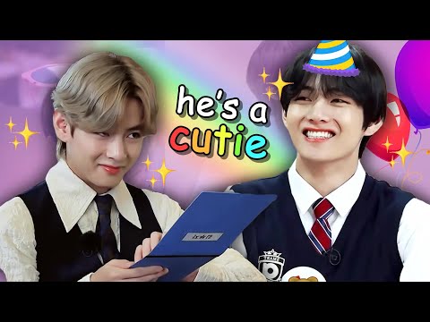 taehyung being himself for 11 minutes straight