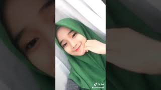 Download lagu Tik Tok Savira Malik mp3