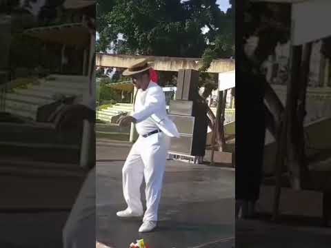 Malandro é malandro...#dança #básico #sambadegafieira #sambar