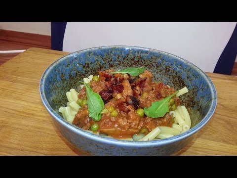 Hirtenmakkaroni / Shepherd's macaroni (cottage pasta)