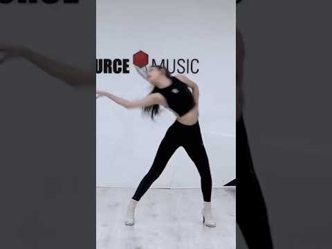 NewJeans HAERIN dancing before debut