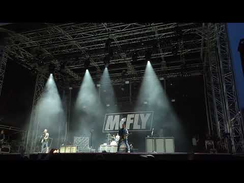 Mcfly live at Lingfield park 4-6-22