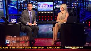 Recommend Martha mccallum upskirt Share Martha mccallum upskirt