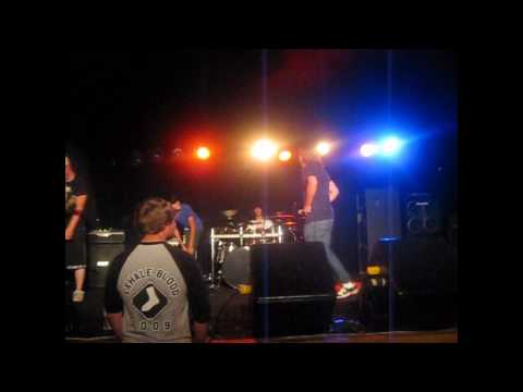 Raving With BBTO and BOOing Asking Alexandria (Day 37) 7/18/10