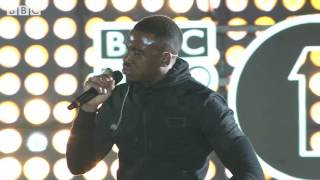 Bugzy Malone - Moving (1Xtra Live 2016)
