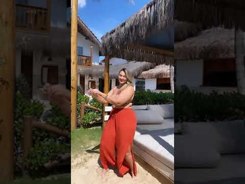 plussize Supermodel ana claudia trentin .watch her video on our Instagram @curvysupporters