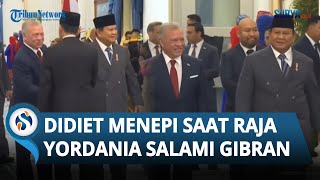 Sikap Didiet Jadi Sorotan, Hentikan Langkah & Menepi saat Prabowo Kenalkan Gibran ke Raja Yordania