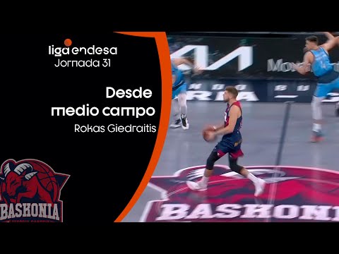 Giedraitis, desde el medio campo... ¡y a tabla!