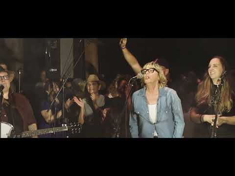 Mountain People Worship & Suzy Yaraei - Down In My Heart