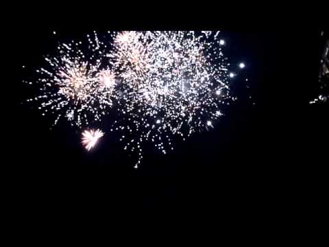 25 Shot Fan Instant Crackle -Dun Pai Fireworks- Pro 1.4G Products