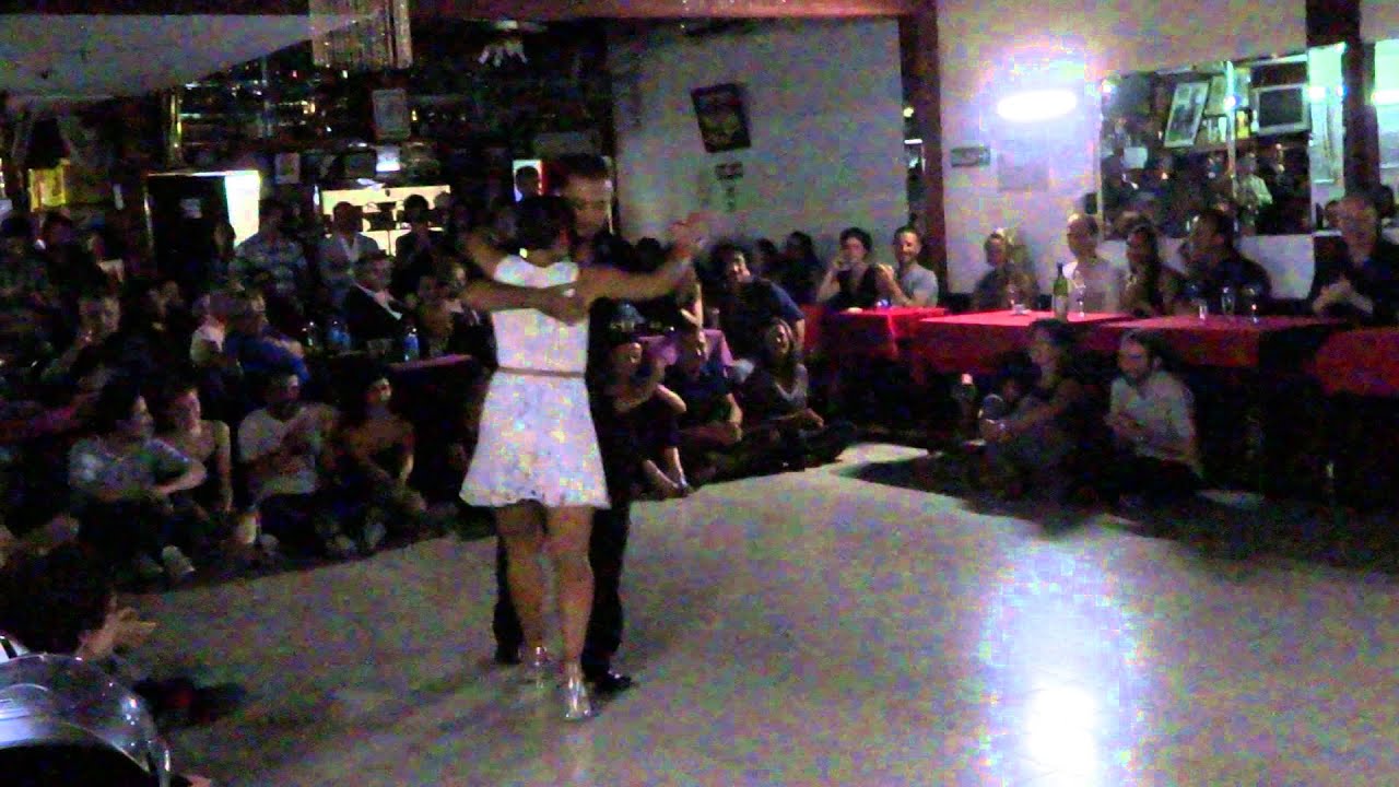 Flaqui Figueroa y Gaby Mataloni en Milonga 10 - Picante - Después del corte de luz! 25/01/2014