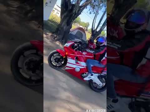 Encuentro de motos en Jacinto Arauz 
