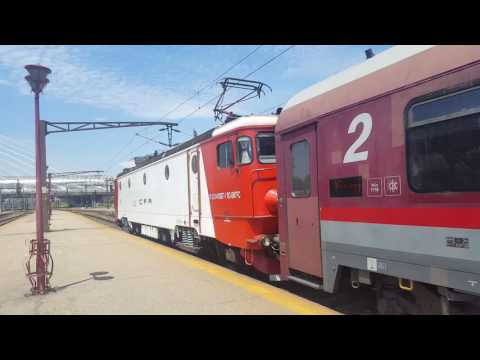 Ea 387 cu ir 1937 Bucuresti Nord - Brasov proaspat spalata de voluntari