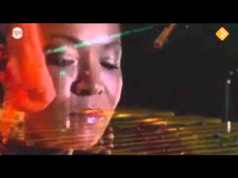 Simone - I Hold No Grudge (Live)