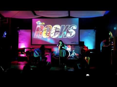 Diana Ross - Upside down / Bruno Mars - Treasure covers by Lucia Reyes-Woodward