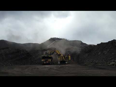 PC4000 loading 793Fs hyperlapse