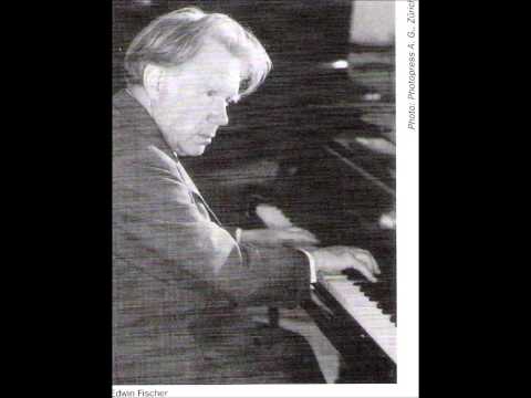 Edwin Fischer, piano: J.S. Bach: Chromatic Fantasy and Fugue, BWV 903