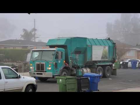 L.A. Sanitation Garbage Trucks in my Cul De Sac (4) - YouTube