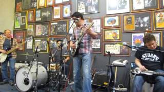 Big Head Todd & the Monsters Live at Twist & Shout - "Travelin' Light"
