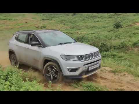 Renault Duster Awd vs Isuzu Vcross 4x4 vs Jeep Compass Awd vs Tata Safari Storme 4x4