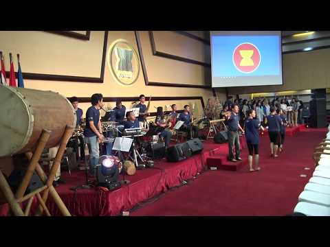 TakTongTong rehearsal C Asean Consonant 9August2017