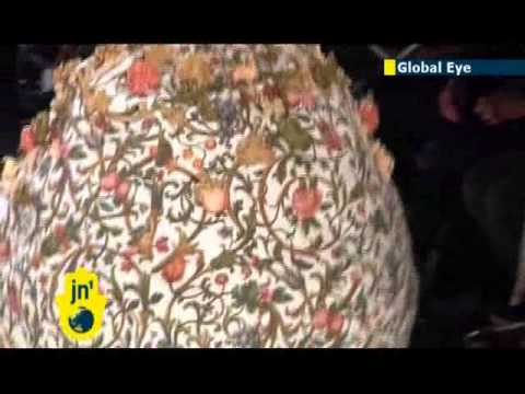 Death and flowers at Berlin Fashion Week