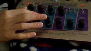 Video thumbnail for Electro Harmonix Flanger Hoax (Ring Modulation, Vibrato, Phaser) by Regan Hoyng