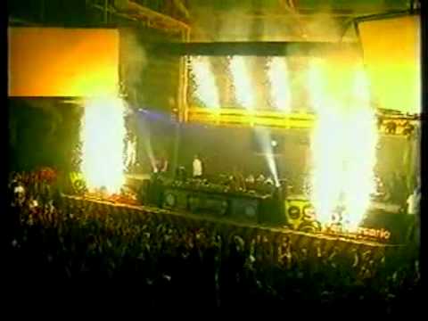 SCORPIA - On Tour (8º Aniversario) (2001)