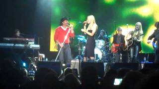 Tim McGraw &amp; Gwyneth Paltrow Live-&quot;Me and Tennessee&quot;