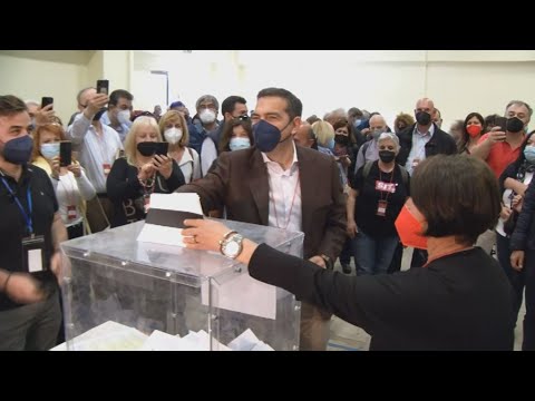 Συνέδριο του ΣΥΡΙΖΑ-ΠΣ: Ψήφισε ο Αλέξης Τσίπρας