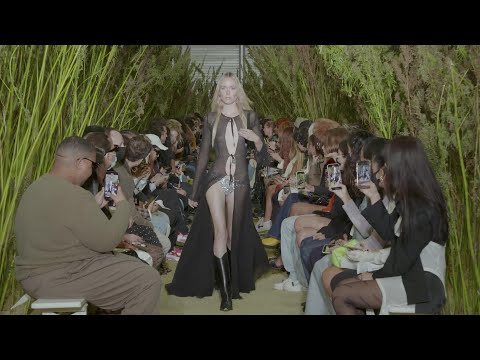 Fashion Show 2022 Paris Fashion Week (SS22) Coperni 👗