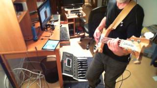 Moog Taurus 1 Bass pedals &amp; 1963 Rickenbacker 4001 on a Genesis excerpt track Eleventh earl of mar