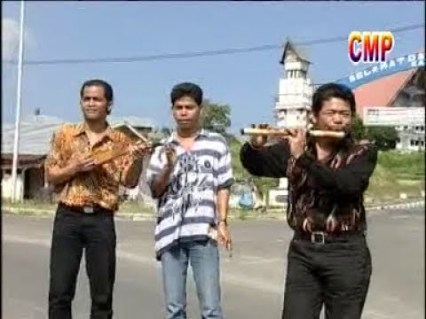 Posther Sihotang Ft. Waren Sihotang - Bulu Potongan (Official Music Video)