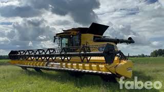 New Holland CR10.90 Revelation Twin Rotor Sk&ouml;rdetr&ouml;ska med sk&auml;rbord (134019) grain harvester | Image 2 - Agroline