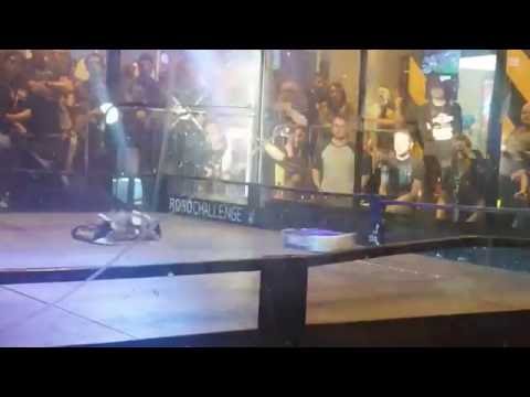 Insomnia 58 Robot Arena Grand Final - Conker 3 vs Drumroll