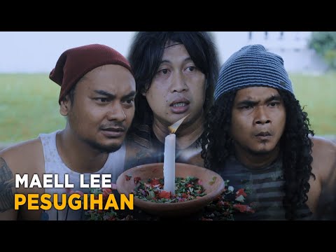 MAELL LEE PESUGIHAN BABI NGEPET