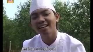 Download lagu Sallimu Alaiha .Al Mahabbatain (Hilfa Group) mp3 Download lagu Sallimu Alaiha .Al Mahabbatain (Hilfa Group) mp3