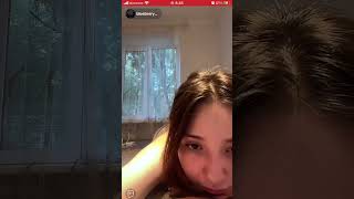 ライブ配信　美形外人の見えなそうでたまにチラッと見える　胸チラ　谷間