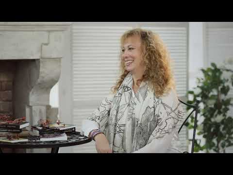 Intervew with  Esperide Ananas Ametista