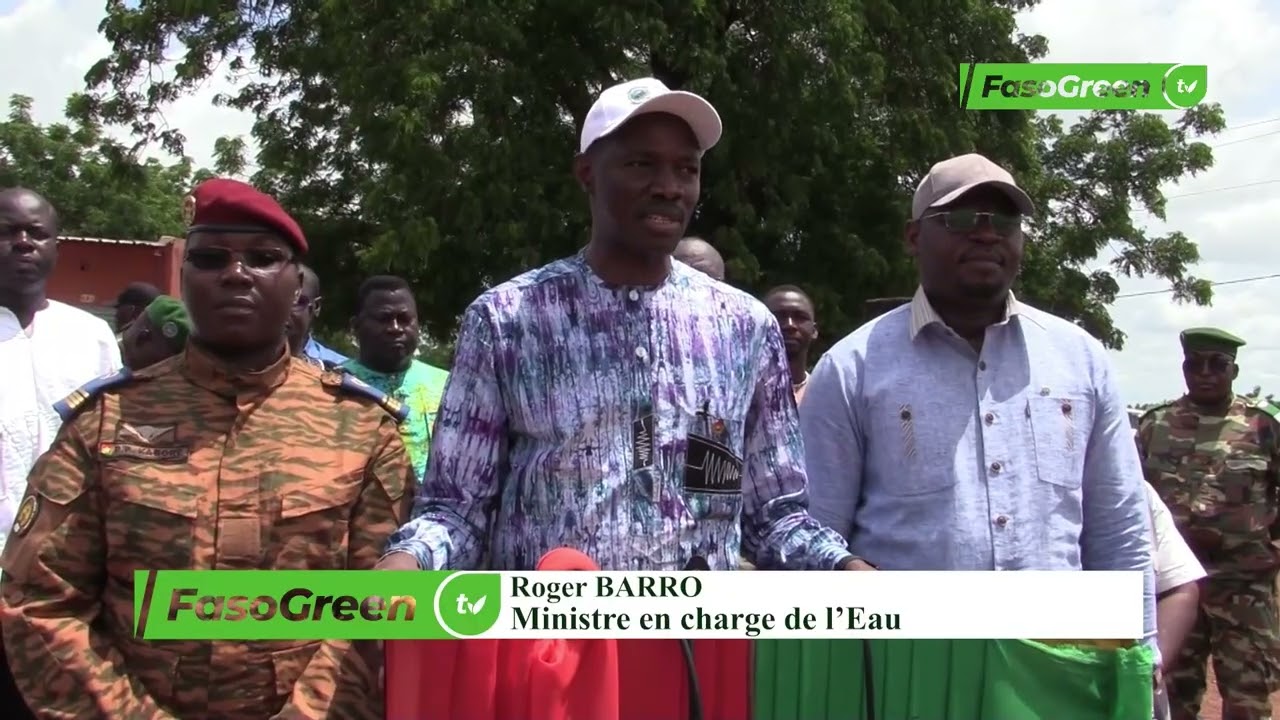 Mise en œuvre du PEPA-MR : Roger BARO remet les clés de systèmes d'adduction d'eau potable