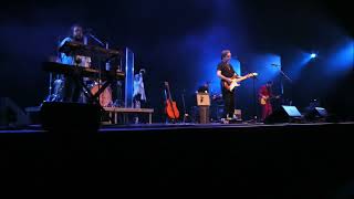 How Does a Duck Know-The Crash Test Dummies