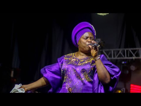 EVANG BISI ALAWIYE'S SOUL LIFTING MINISTRATION AT IYIN PONBELE 2025| ELIJAH AKINTUNDE