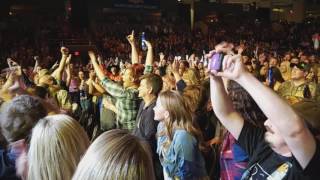 LOCASH singing "Drunk Drunk" at Omaha concert