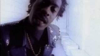 Musik-Video-Miniaturansicht zu Who Am I? (Sim Simma) Songtext von Beenie Man